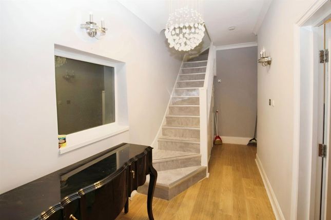 Thumbnail Property to rent in Galliard Road, London