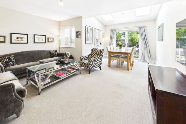 7 Oak Drive, Chipping Norton photo 2