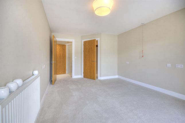 26 Tudor Rose Court, South Parade, Southsea photo 4