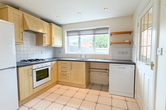 16, Varrick Way, Attleborough photo 4