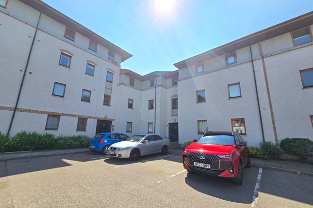2-bed flat on 41, Bloomfield Court, Aberdeen, £75,000