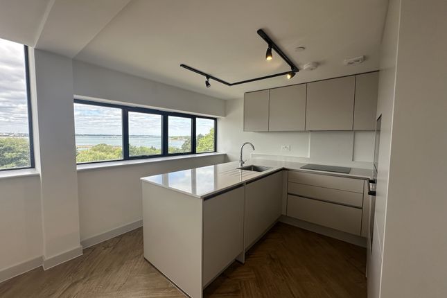 Flat 26, Shackleton, Maritime Park, Warsash photo 3