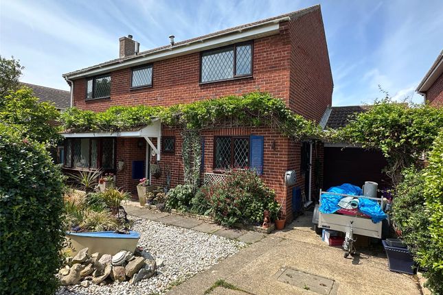 14, Swallow Drive, Lymington photo 2