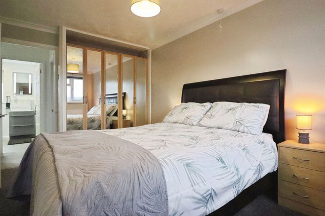7, Hawkwood Close, Cardiff photo 4
