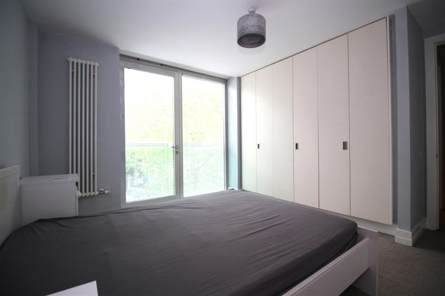Flat for sale in The Arcus, Highcross, East Bond Street, Leicester