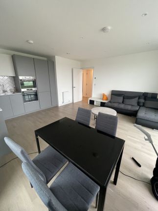 Flat to rent in Edwin House, The Green Quarter, Accolade Avenue, Southall