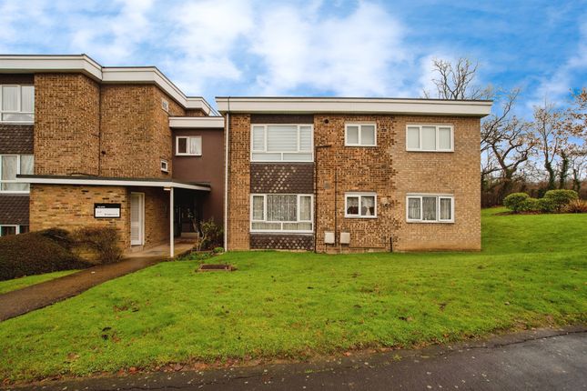 Thumbnail Flat for sale in By The Wood, Watford