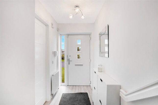 38, Drumchapel Close, Glasgow photo 4