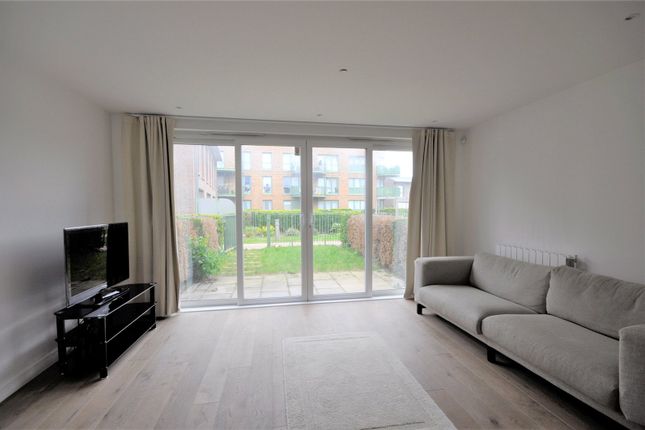 34, Ottley Drive, London photo 3