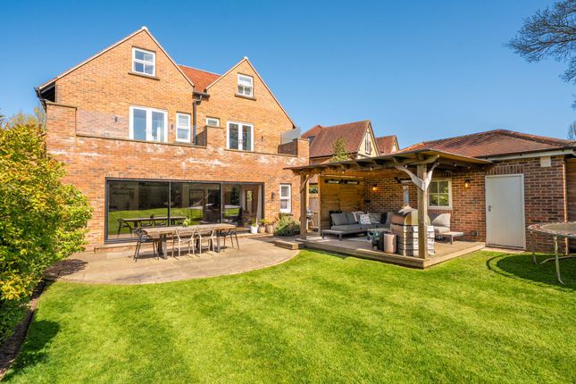 45 Rutland Drive, Harrogate photo 3
