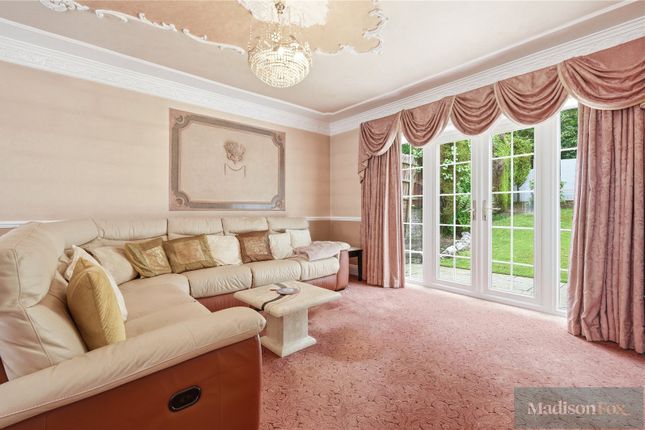 4, Audleigh Place, Essex photo 4