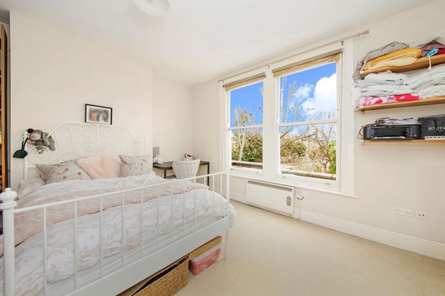 96c, Tressillian Road, London photo 4