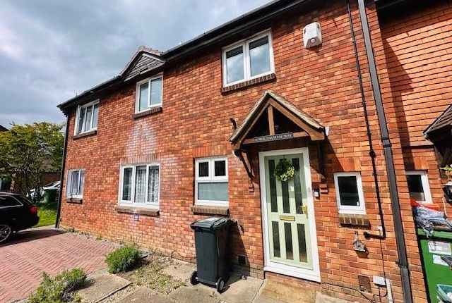 Thumbnail Terraced house to rent in The Moors, Thatcham
