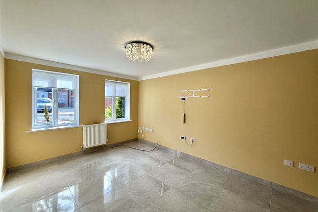 3, Cottonwood Close, Merseyside photo 2