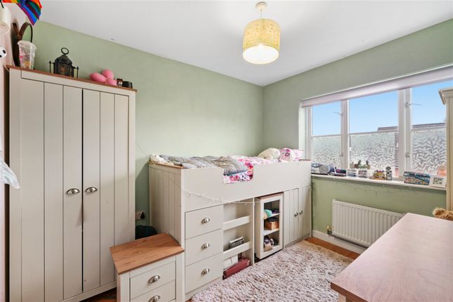 Town house for sale in Harlesden Road, London