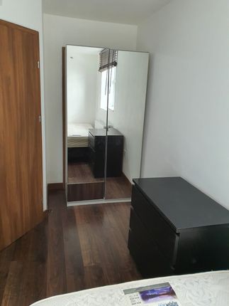 24, Chalvey Road East, SLOUGH photo 4