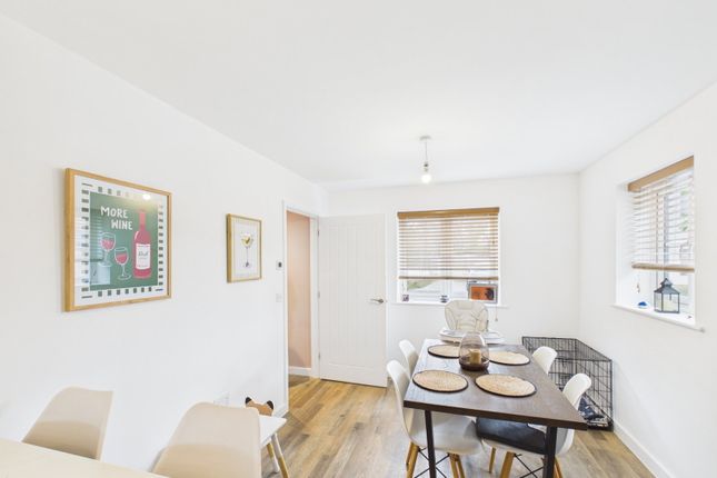 7, Castell Road, Bacton photo 4