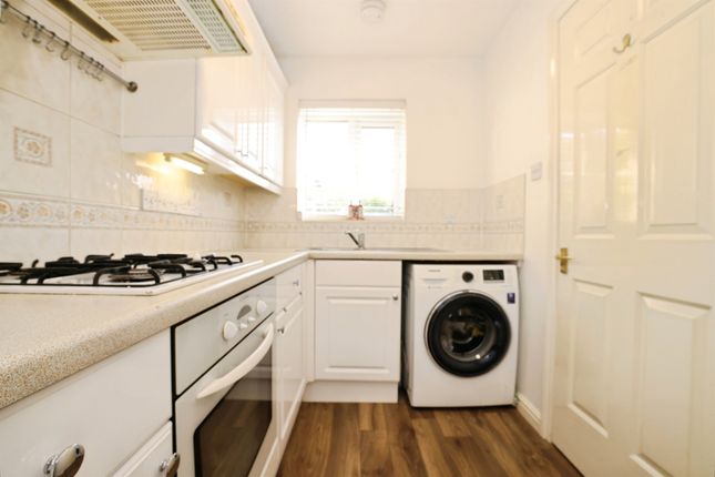 8, Dawbeney Drive, Salisbury photo 4