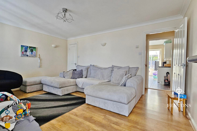 132, Garden Road, Walton On The Naze photo 4