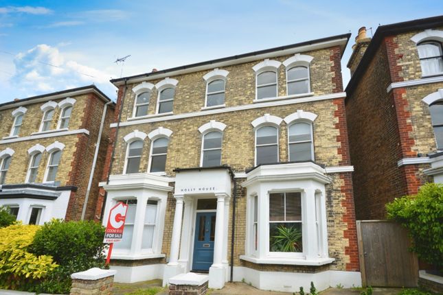 Thumbnail Flat for sale in Gladstone Road, Broadstairs, Kent