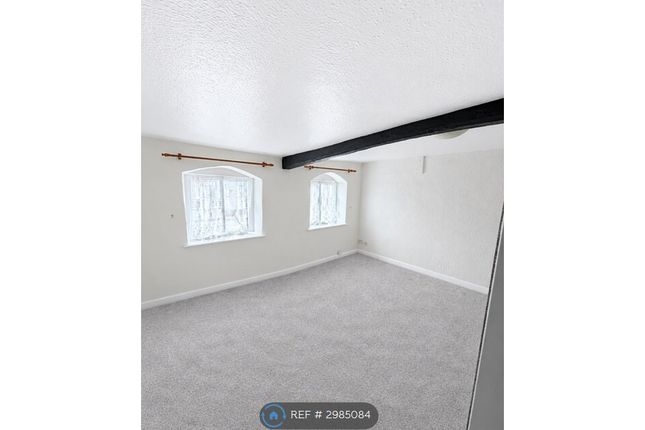 Flat, A Kirkgate, Otley photo 3