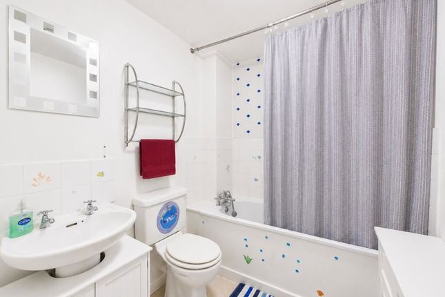 Flat 28 - 1, Nancy Road, Portsmouth photo 3
