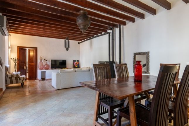 Detached house for sale in Puigpunyent, Puigpunyent, Mallorca