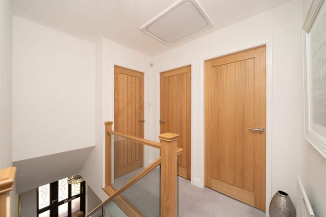11, Weald Drive, Little Sutton, Ellesmere Port photo 3