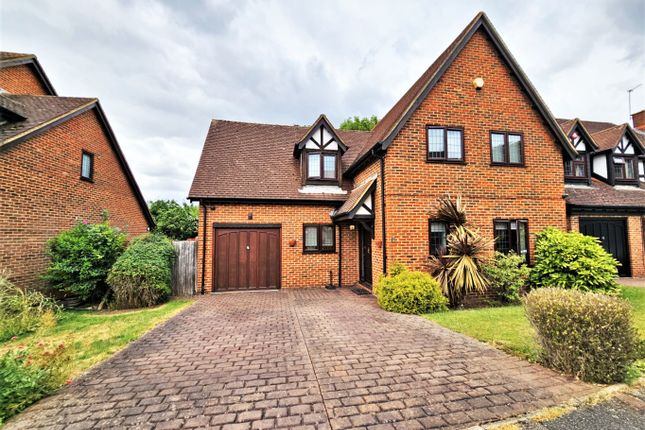 Thumbnail Detached house for sale in Priory Field Drive, Edgware, Middlesex