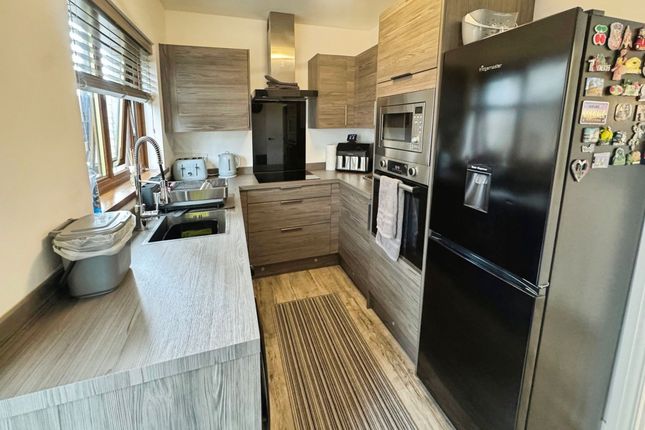 28 Border Road, Port Talbot photo 2