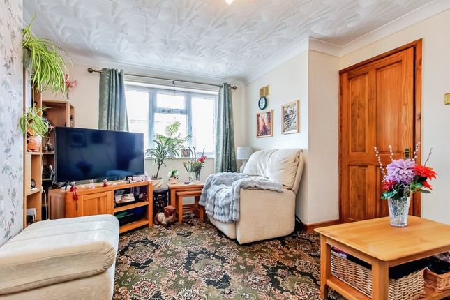 12, Anne Road, Stamford photo 2