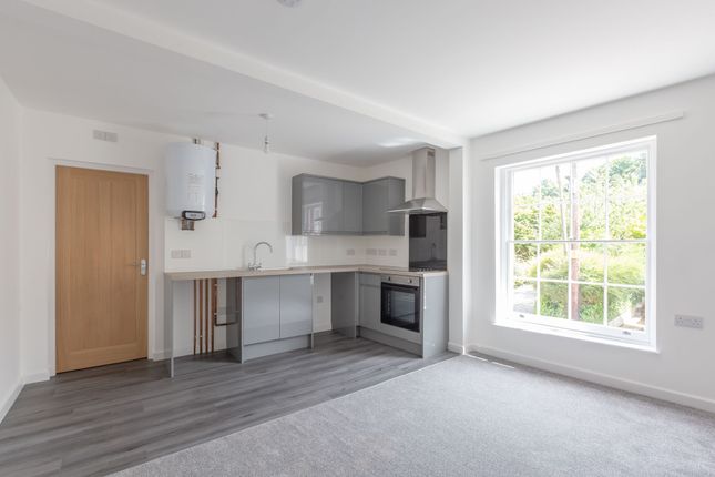 Flat 6, The Red House St. Lawrence Green, Crediton photo 3