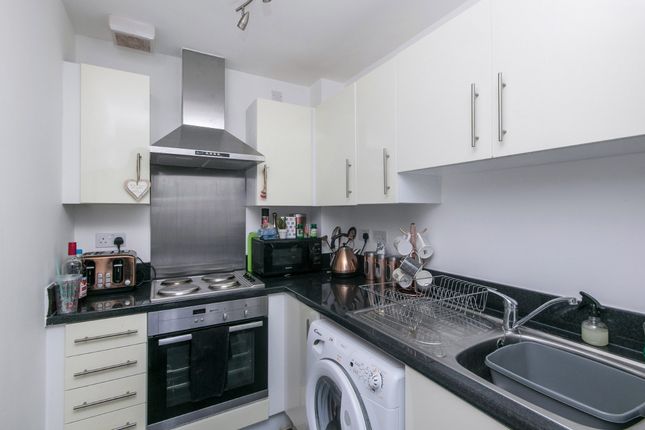 Flat for sale in Wharf View, Chester, Cheshire