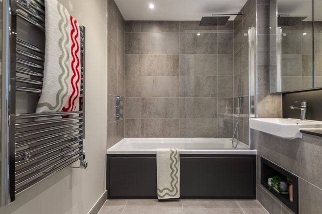 144 Colindale Avenue, Colindale, London photo 4
