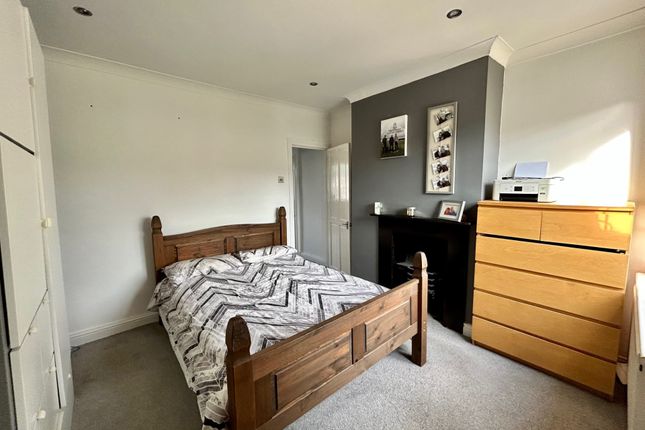 Terraced house for sale in High Street, Rochester, Kent