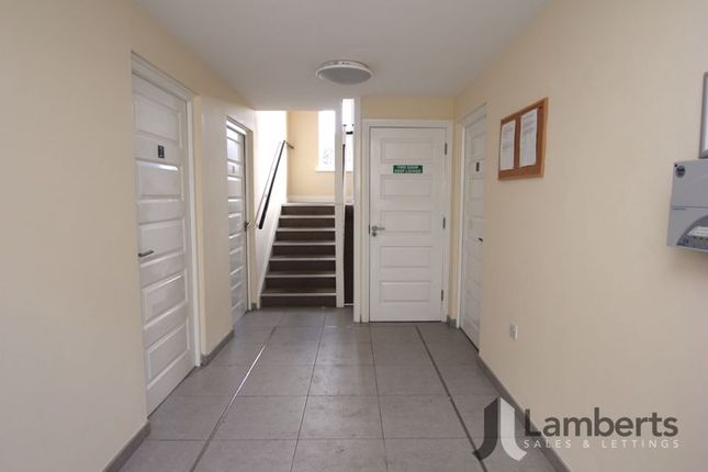 Flat for sale in The Bartleet, Mount Pleasant, Redditch
