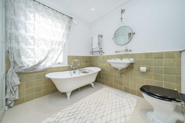 Property for sale in St. Michaels Terrace, South Grove, London