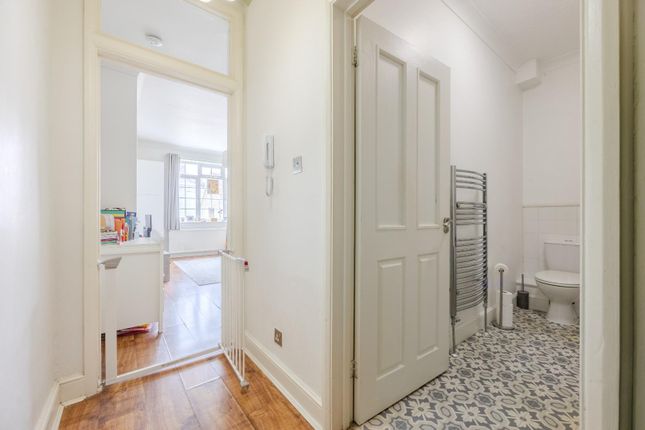 Flat 4, 109, Pall Mall, Leigh-On-Sea photo 4
