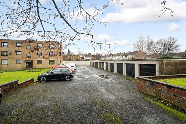 Flat for sale in Stockiemuir Avenue, Bearsden, Glasgow, East Dunbartonshire