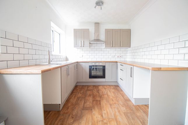 Terraced house to rent in Ireland Walk, Anlaby Park Road North, Hull