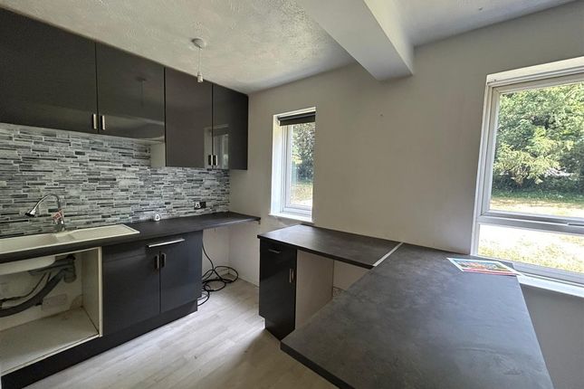 5d, Montana Close, SOUTH CROYDON photo 3