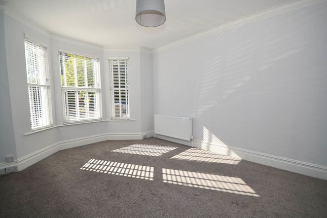 127a, Victoria Road, Barnet photo 4