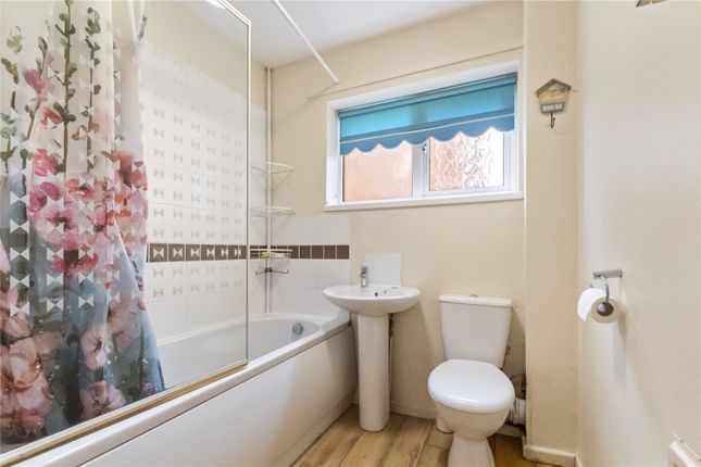 Ferndown Drive, North East Lincs photo 4