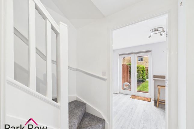 50, Braeburn Road, Leeds photo 4