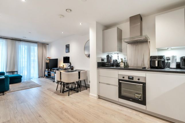 3 Cendal Crescent, Whitechapel photo 4
