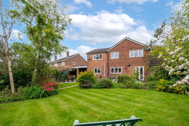 Detached house for sale in Woodfield Close, Redhill