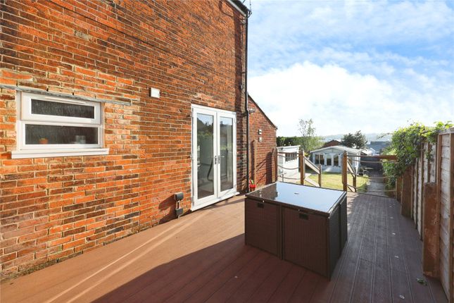 43, Bernard Road, Isle of Wight photo 4