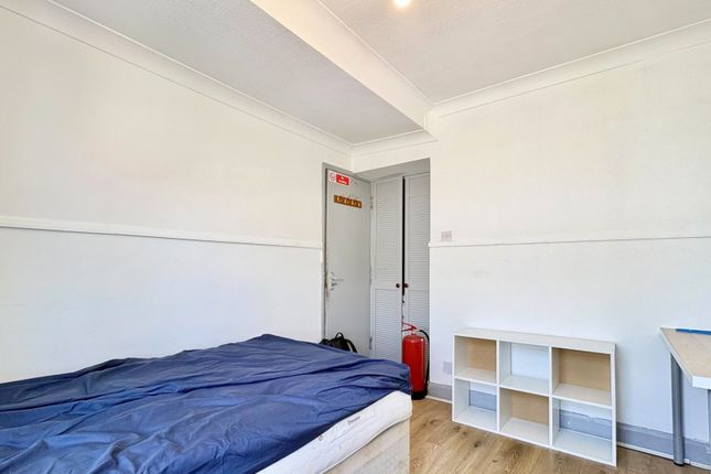 Flat 9 329-331, Grays Inn Road, Greater London photo 5