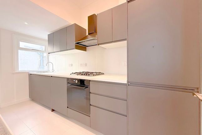 Charlton Road 56a, London photo 4