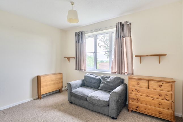 11, Blenheim Close, BATH photo 4
